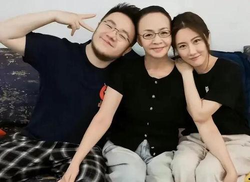 kpop吃瓜爆料,吃瓜爆料揭秘明星幕后故事